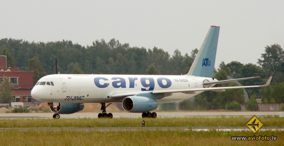 Tupolev Tu-204-100C